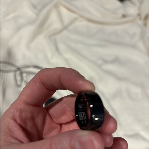 OURA RING SIZE 6 - Picture 4 of 4